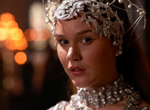 Anne-of-Cleves-women-of-the-tudors-30491202-220-162